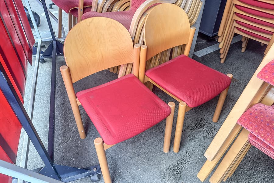 7 Stapelstühle